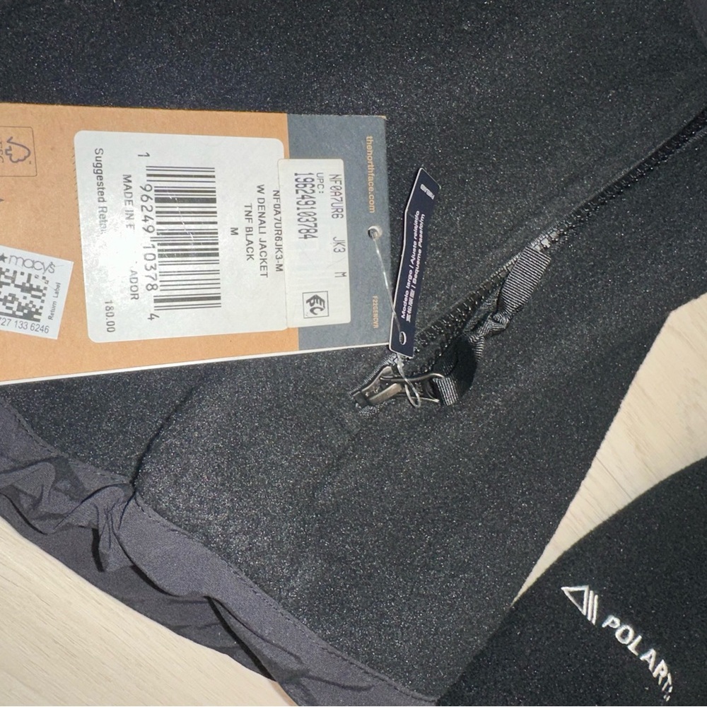 The North Face Women’s Black Denali Jacket - Picture 5 of 7